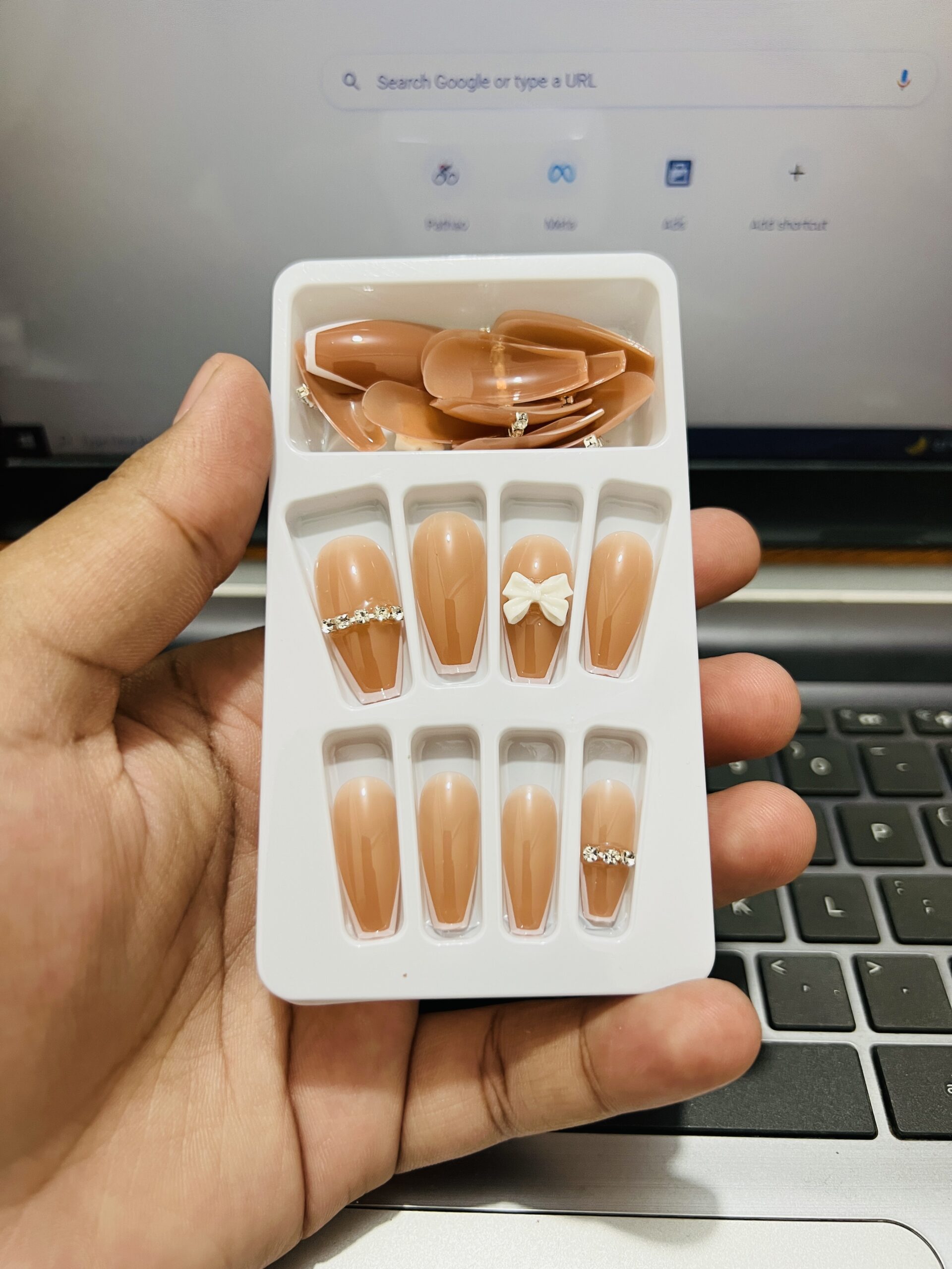 High Quality Artificial Nails 24 Peice Set - Image 2